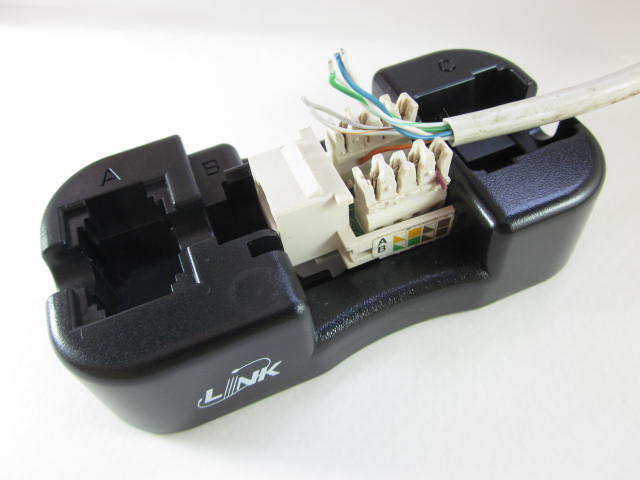 ฐานรองเข้าหัวRJ45 ตัวเมีย ; LINK / US-8060