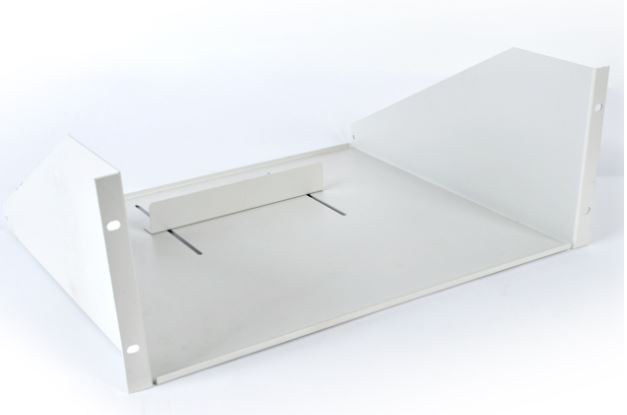 ถาดรองในตู้RACK (MIXER) 4U + น๊อต, สีครีม ; NPE / 014640212004 / D050604-3