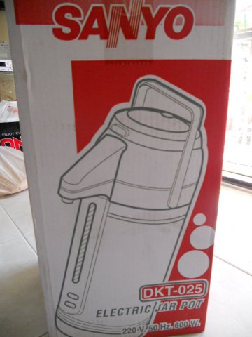 กระติกน้ำร้อน 2.5 ลิตร ; SANYO / DKT-025