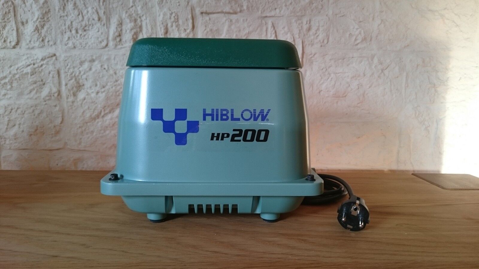 เครื่องเติมอากาศ ขนาด 200 ลิตร ; HIBLOW / HP-200